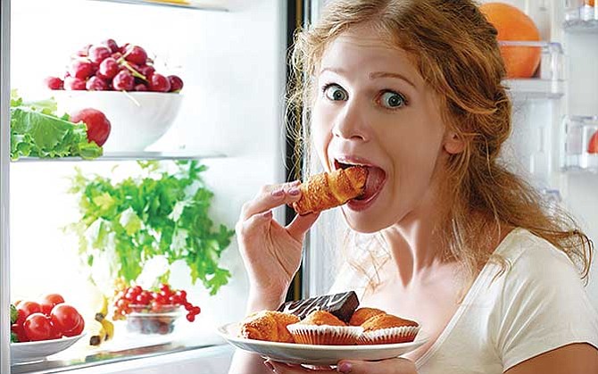 Comer cuando se está aburrido. Este comportamiento puede terminar perjudicando la salud del individuo. Sin embargo, el problema tiene solución. 