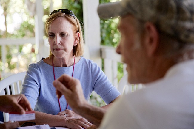 Una charla difícil: hablar con oficiales de salud sobre las propias infecciones sexuales