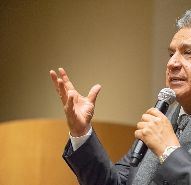 El presidente de Ecuador, Lenín Moreno cuando se dirigía a sus compatriotas en el MIT.