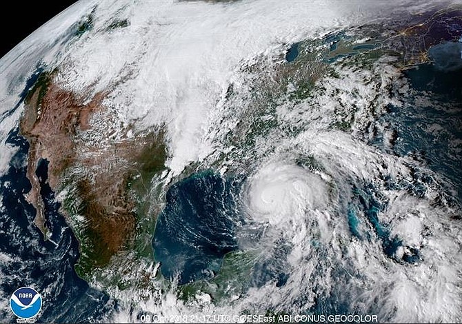 Huracán Michael, en categoría 4 cobra su primera víctima en Florida