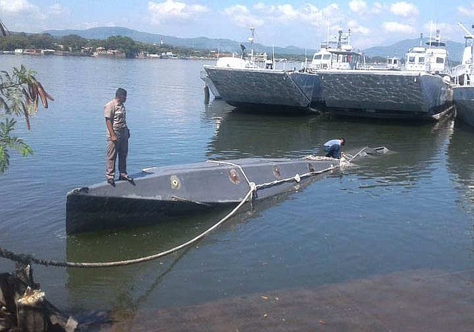 Submarino transportaba dos toneladas de cocaína valoradas en $50 millones