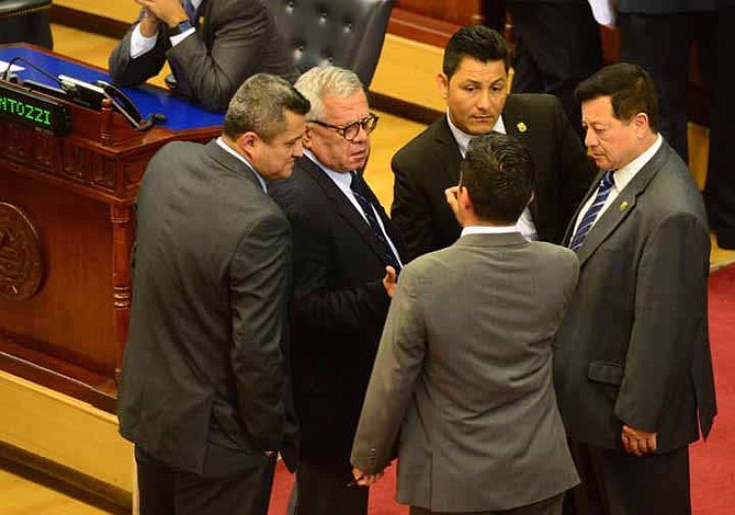Diputados superan veto a ley de Fiscalía que suspendió a El Salvador de grupo internacional anticorrupción