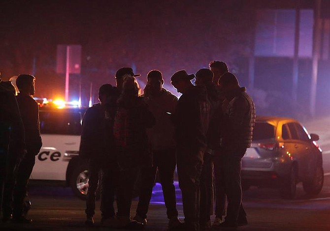 Al menos 12 muertos durante tiroteo en un bar de California
