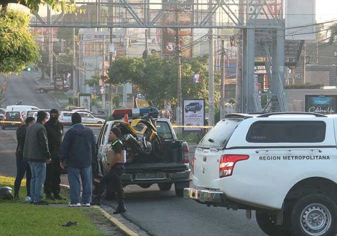 Estudiante de la UES muere en accidente de tránsito cuando regresaba de un concierto en El Salvador