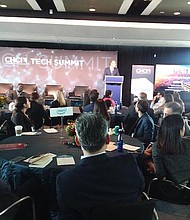 Impacto. Algunos de los asistentes en esta cita digital en la que se destacó el impacto social y el liderazgo moral de las nuevas tecnologías.