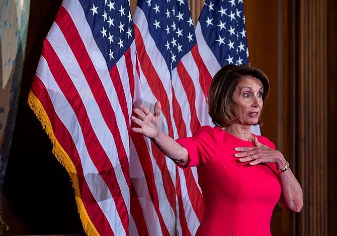 Pelosi pide a Trump aplazar el discurso sobre la Unión mientras siga el cierre de gobierno