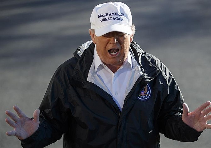 Trump camino a la frontera para posiblemente declarar una emergencia nacional