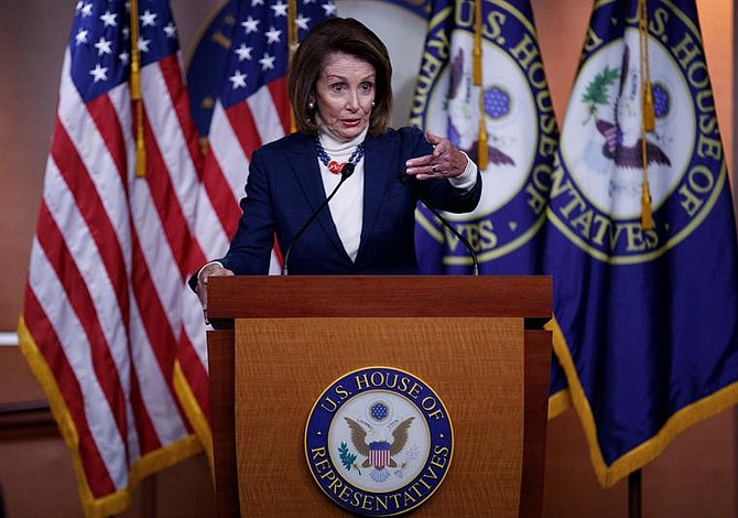 Nancy Pelosi dejará de viajar en vuelos comerciales debido a preocupaciones de seguridad