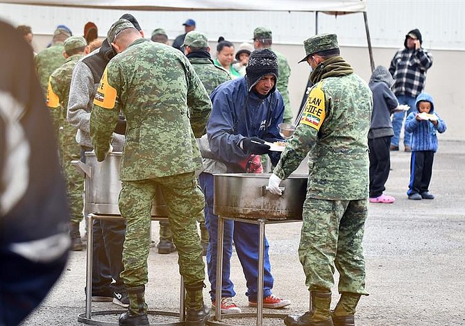 Más de mil 500 migrantes piden asilo en México desde la frontera con EE.UU.
