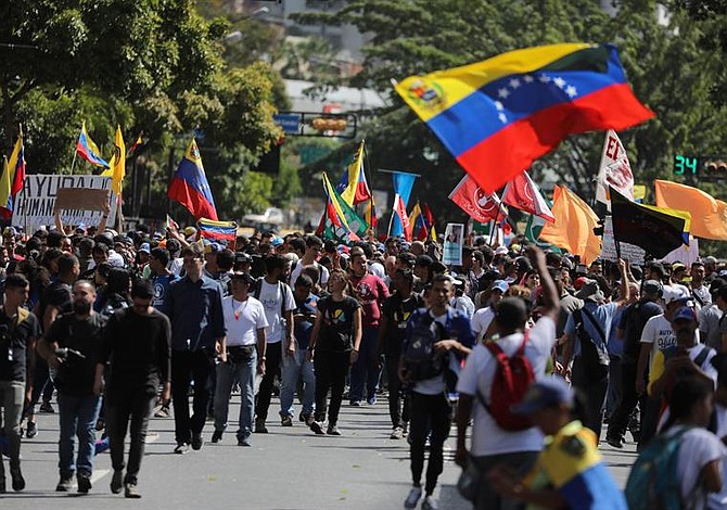 El Presidente encargado de Venezuela aseguró que la ayuda humanitaria entrará al país el #23Feb