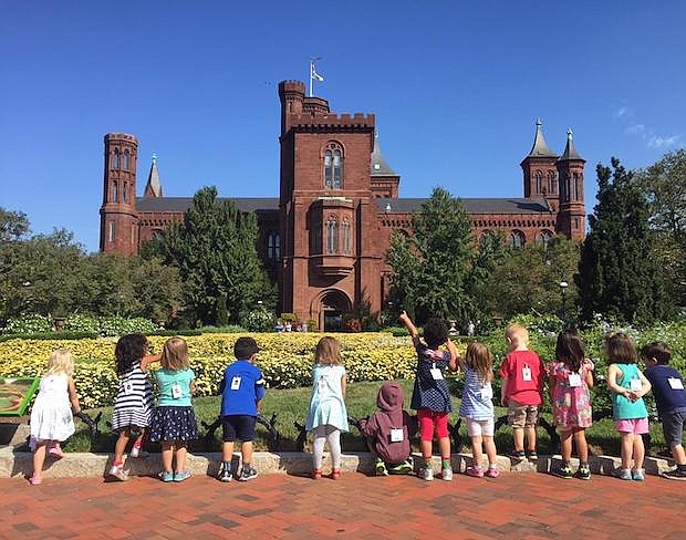 MUSEOS. La institución de gobierno Smithsonian tiene campamentos de verano desde hace 50 años, durante los cuales los niños y adolescentes exploran los museos, los parques y jardines de esculturas y el zoológico.