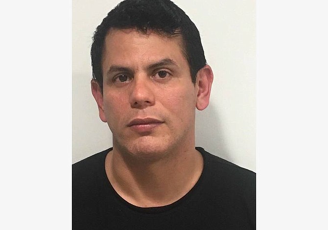 Hombre acusado de secuestrar a una mujer en un bar de Boston enfrenta cargos de violación