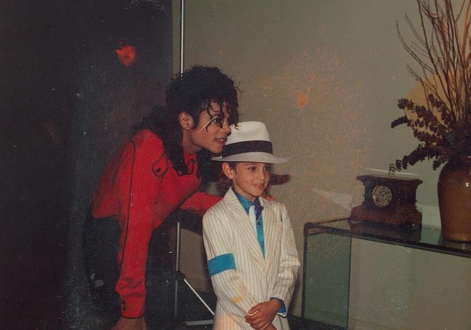 Louis Vuitton elimina colección inspirada en el Rey del Pop, Michael Jackson