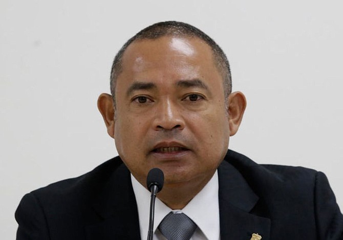 Denuncian al Ministro de Justicia y Seguridad de El Salvador