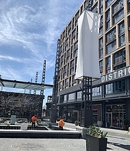 DESARROLLO. El progreso económico de DC se refleja en áreas transformadas como The Wharf al suroeste de DC.