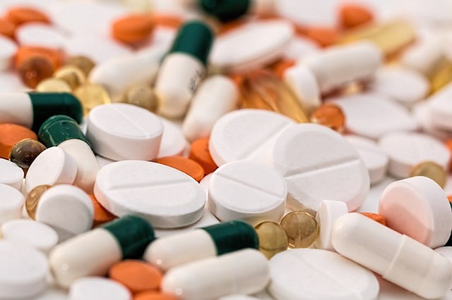 Florida y Nueva York desafían a la FDA y seguirán comprando medicamentos en Canadá