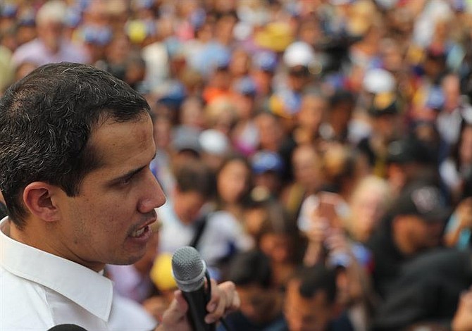 OPINIÓN | La inhabilitación de Juan Guaidó: ¡nada legal surge de un gobierno espurio!