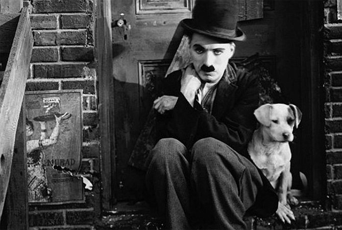 Charles Chaplin, el ícono del cine mudo y su ascenso a la fama