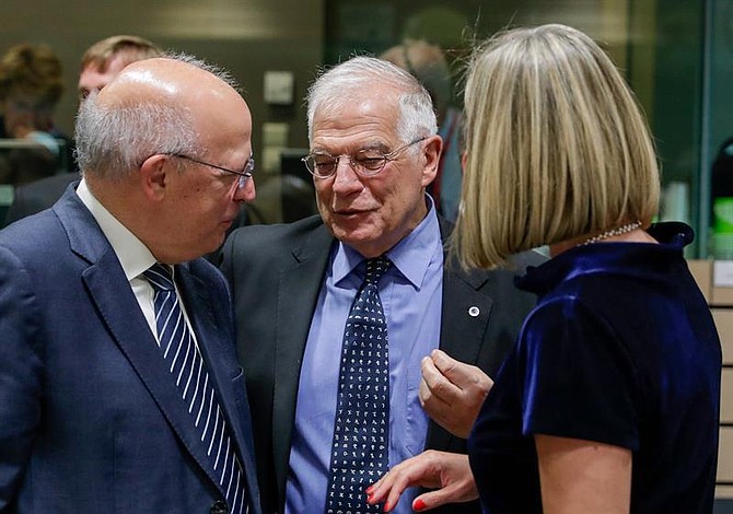 Unión Europea afirma que retirar inmunidad a diputados busca intimidar