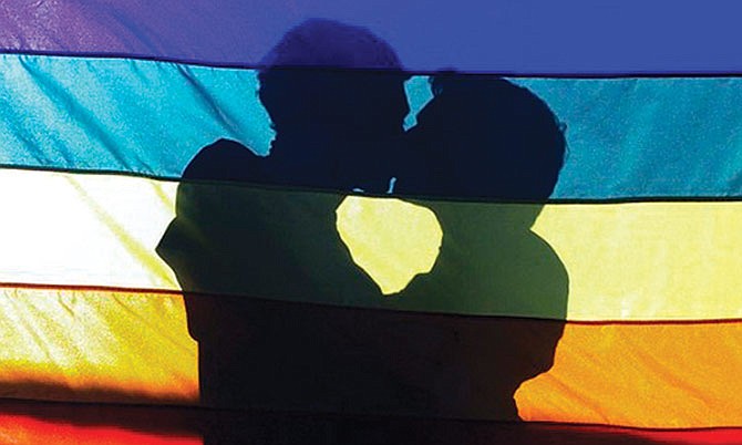 FELICIDAD. Las oficinas consulares de México en todo el mundo celebrarán el matrimonio de dos ciudadanos mexicanos sin discriminarlos por su sexualidad.
