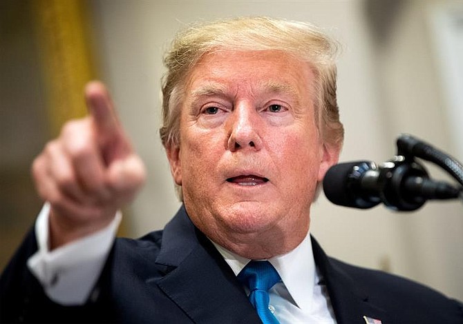 Trump vuelve a amenazar a México con aranceles