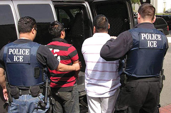 ICE arrestó a centenares en operativo especial