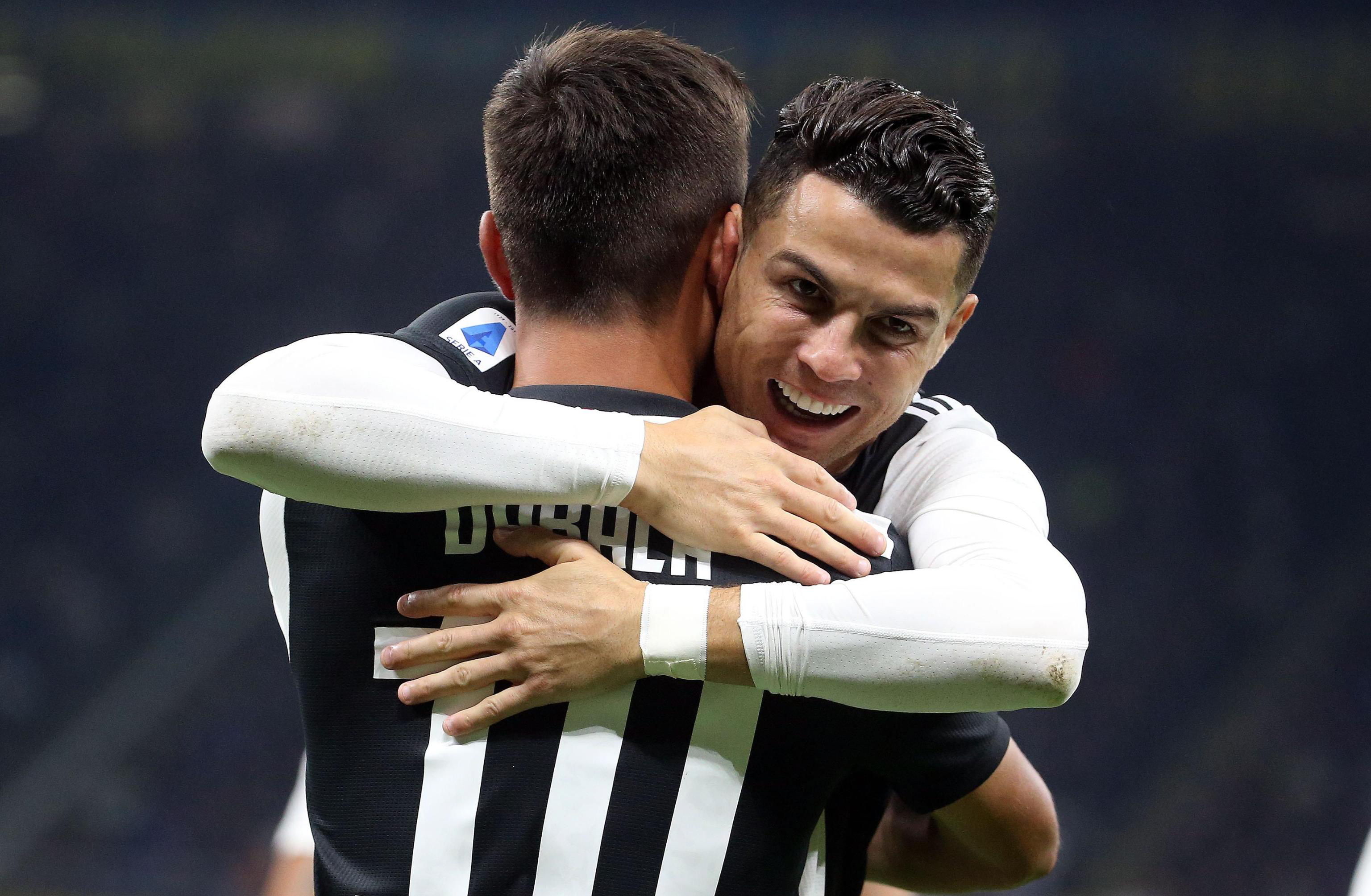 El Inesperado Beso De Cristiano Ronaldo A Dybala Que Se Hizo Viral El Tiempo Latino Noticias 7466