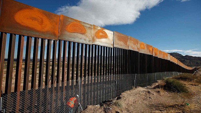 FRONTERA. Levantar un muro en la frontera con México, el reto del mandatario desde 2016/EFE
