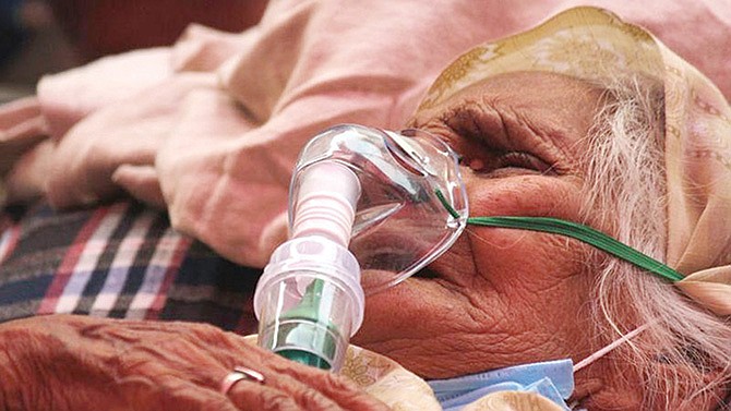 Escasea el oxígeno  en hospitales del país