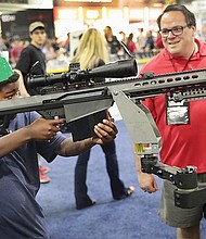DE TERROR. El rifle AR-15, similar al M-16 que usa el Ejército, es el arma preferida por muchos asesinos en masa que buscan infligir la mayor cantidad de muertos posible.