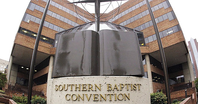 POR ABUSOS SEXUALES: Investigan a la mayor iglesia protestante del país