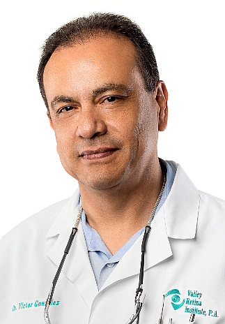 Víctor González, oftalmólogo de Gulf Coast Eye Institute de Texas
