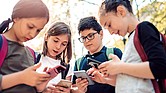 INNOVADOR. El Distrito Escolar de Harlandale es el primero en Texas en utilizar el Early Alert, una plataforma de mensajes de texto que verifica el bienestar de los estudiantes.