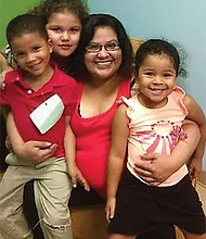Maggie Luna con la ayuda de ACLC tuvo la oportunidad de recuperar a sus hijos a través de un proceso llamado restitución.