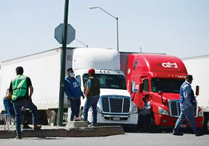 Piden terminar las inspecciones a camiones en la frontera