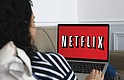 Ocho dólares más por compartir cuenta de Netflix
