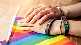 Texas niega atención a menores trans