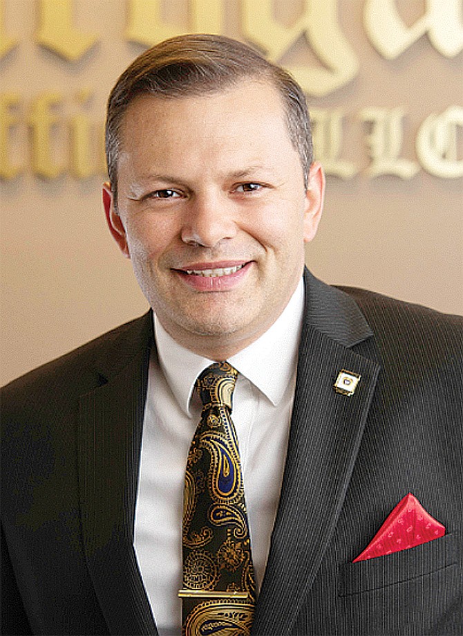 Héctor Quiroga, director general de Quiroga Law Office.
