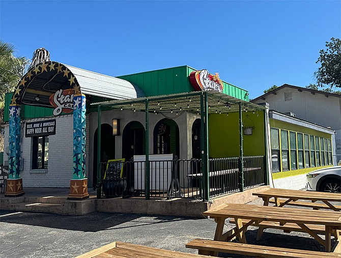 El Stars Cafe fue fundado en 1966 y en meses recientes había vuelto a operar las 24 horas, como lo hacía desde los 80’s y hasta la pandemia.