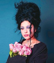 Mon Laferte se reinventa