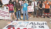 Líderes, defensores de inmigrantes y activistas, junto a artistas locales, envían un mensaje al Gobernador Greg Abbott: no hay lugar para el odio en Texas.