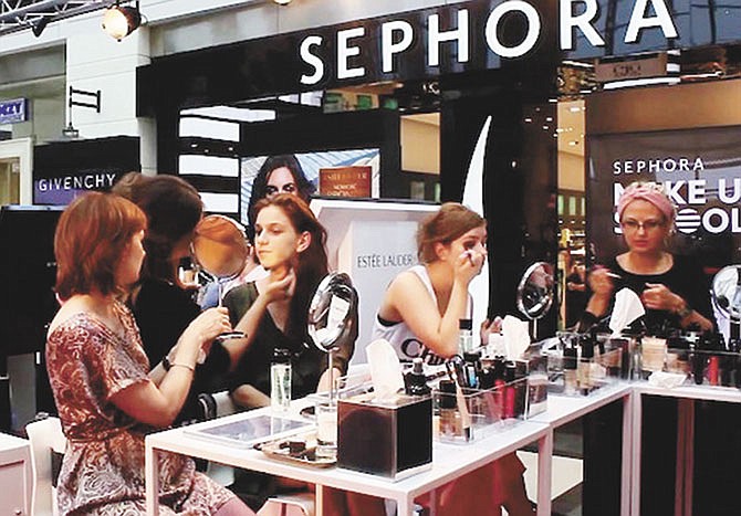 Sephora ofrece becas para estudiar cosmetología