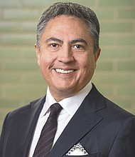 Javier Valdez, director de la organización Alianza Nacional sobre Enfermedades Mentales (NAMI)