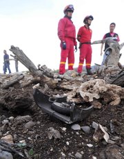 El avión en donde viajaba Jenni Rivera cayó en Nuevo León. No hubo sobrevivientes. Quedó completamente destruido.