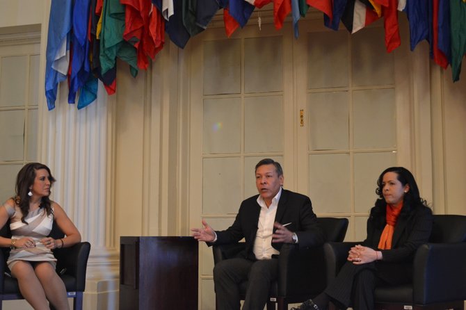 Simposium de Lideres Latinos12