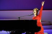 “OBAMA IS ON FIRE”. Alicia Keys cambió su canción.