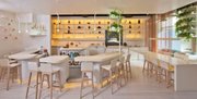 Interior de Barmini, un nuevo concepto de coctelería, en Washington, DC. El establecimiento se suma a varios que son propiedad de José Andrés.