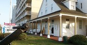 EDIFICIO. Del Old Coast Guard Station Museum, en la costa y la calle 24.