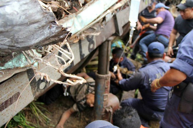 Se estima que entre 400.000 y 500.000 migrantes viajan en este tren cada año hacia el norte. La mayoría son centroamericanos y para ellos el tren al que llaman de la esperanza esta vez se transformó en tragedia.