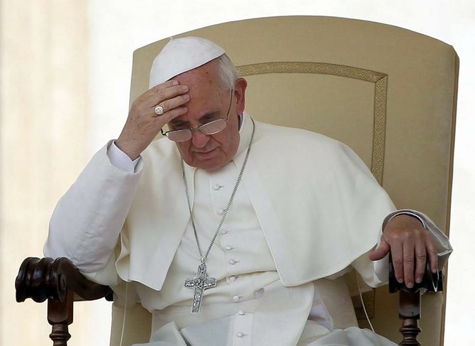 Y una poderosa, la del Papa Francisco, imploró por la paz en Siria, y en todo el mundo.